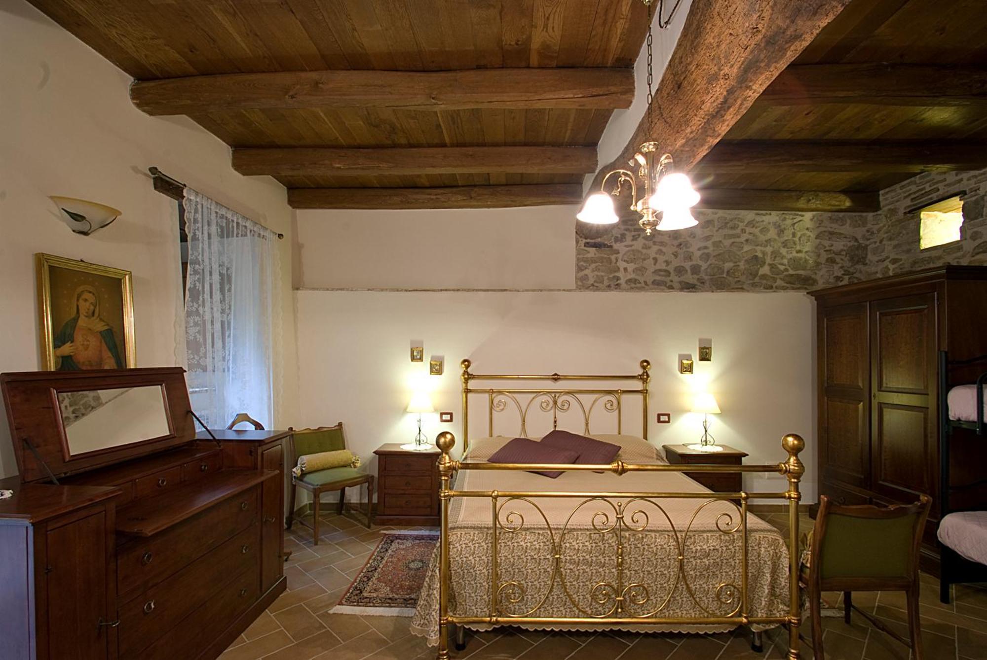 Casale Del Monsignore Spoleto Cameră foto